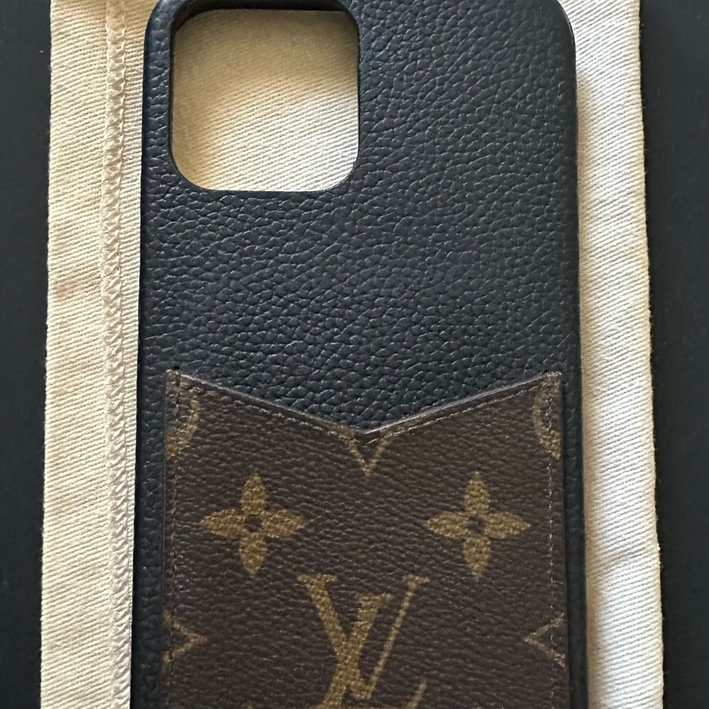 Louis Vuitton LV Monogram iPhone 12 Pro MaxBumper Case